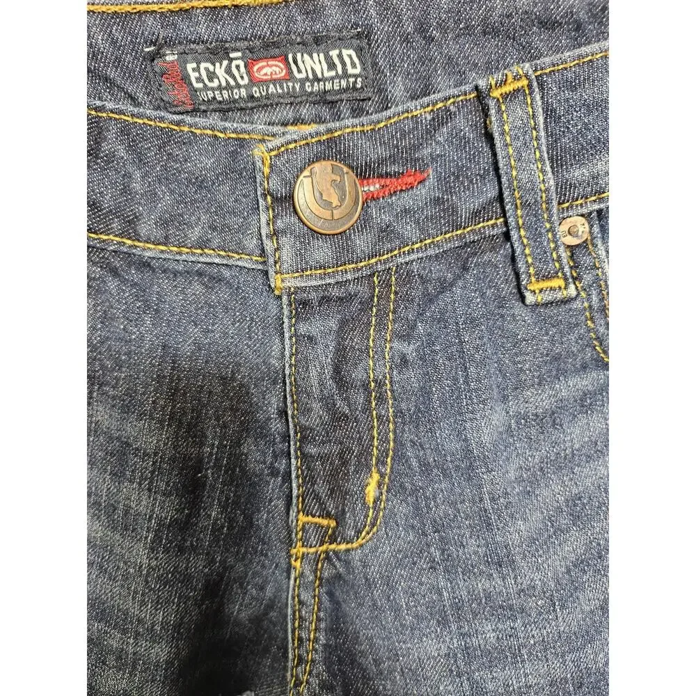 Ecko UNLTD Women's Shorts Size 3/4 Blue Dark Wash Denim Jean Pockets Raw Hem - Picture 3 of 13